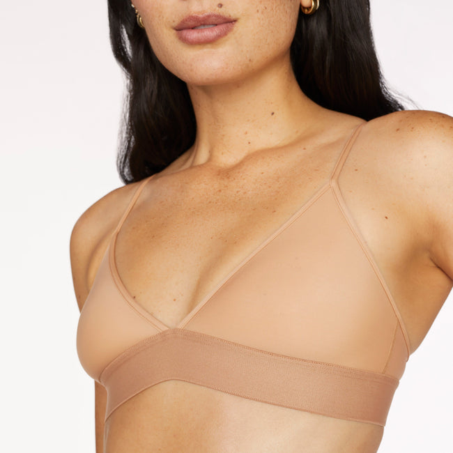 Pepper Mesh All You Bra | Underwire Bra, Lightly Lined Cups, Convertible  Cross Straps | Mesh Bra for Women with Body Hugging Fit | Cocoa Women's Bra